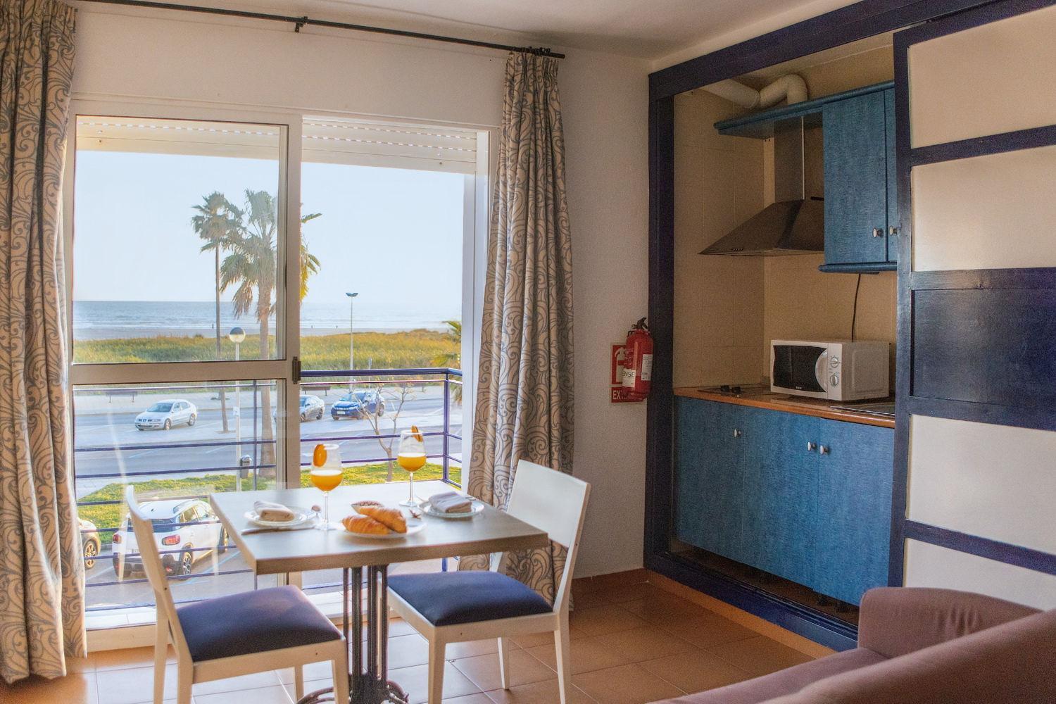 Hotel Playa Conil - Beachfront Studios & Suites Conil De La Frontera Exteriör bild