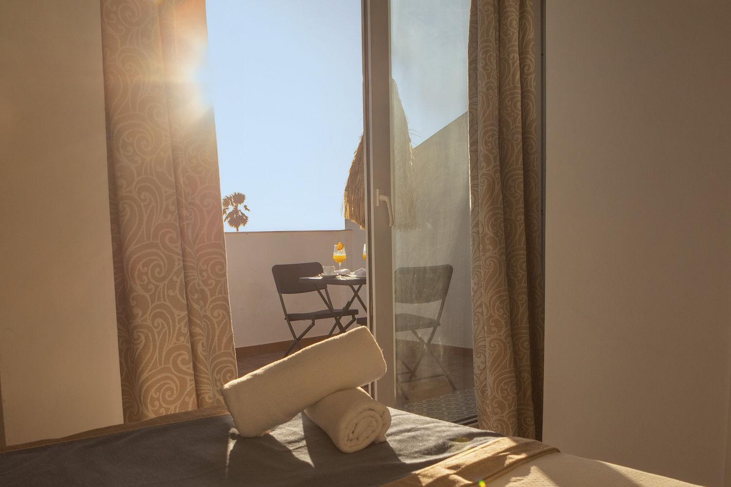 Hotel Playa Conil - Beachfront Studios & Suites Conil De La Frontera Exteriör bild